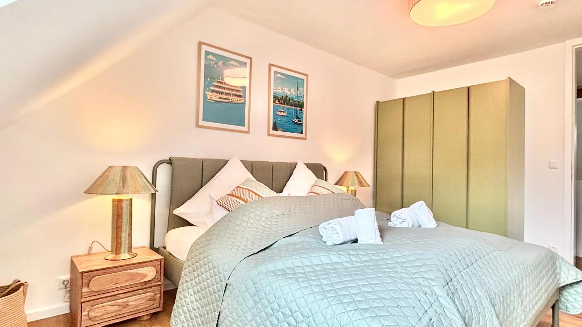 Snug Stays 6 - Ruhige Toplage Seeblick Maisonette Design-Wohnung I 3-Zimmer I Zentral Starnberg